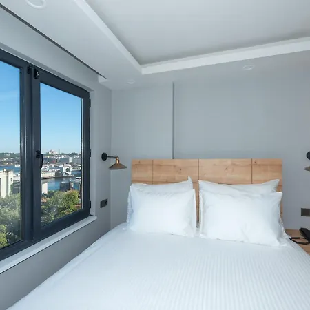 Art Karaköy Apart Otel 4*